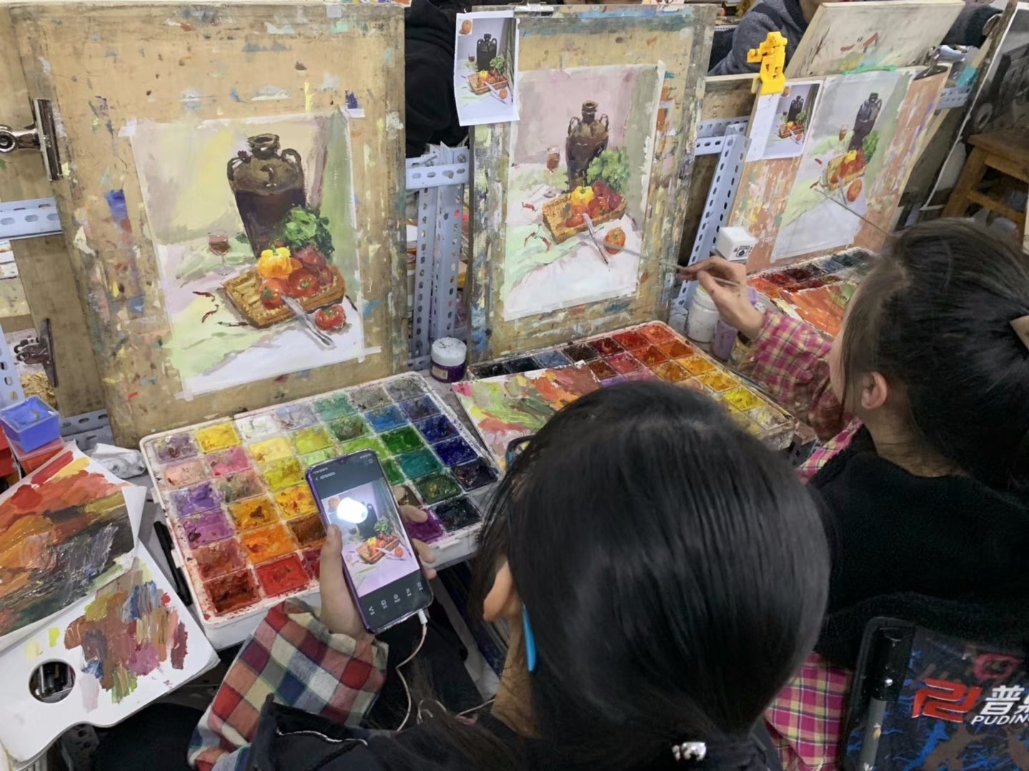 皮帽子画室组织了第六次高考模拟考