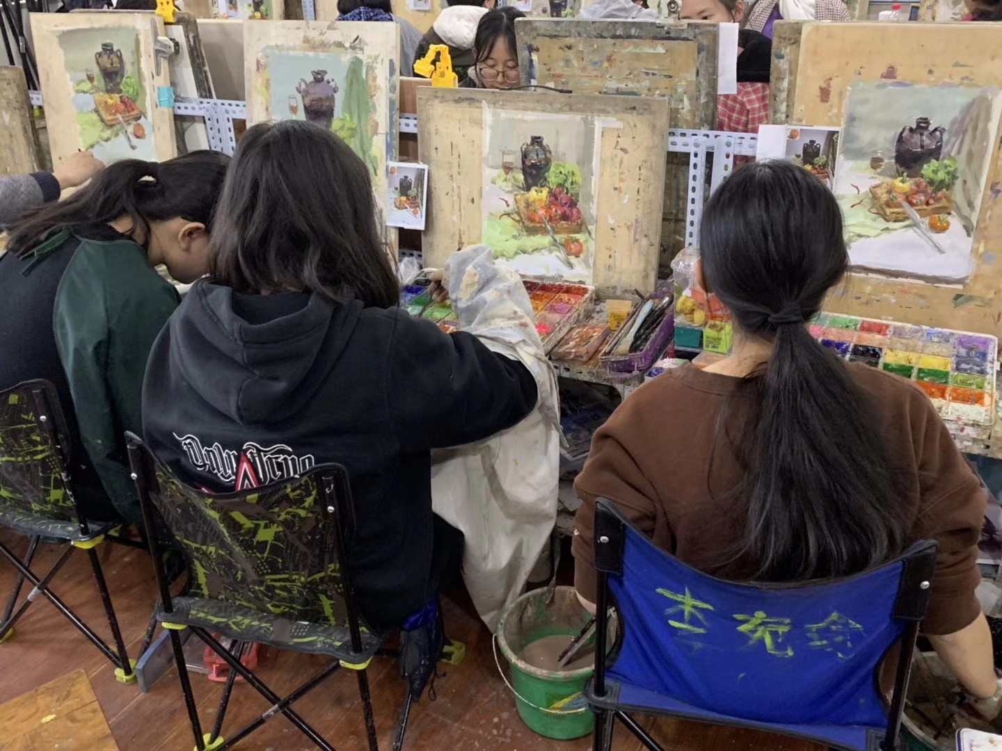 皮帽子画室组织了第六次高考模拟考